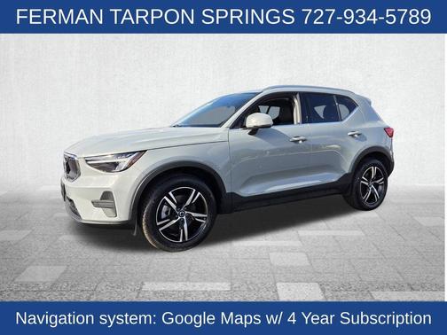 2025 Volvo XC40 B5 Core Bright Theme