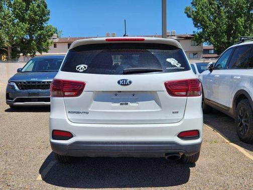 Snow White Pearl 2020 Kia Sorento LX
