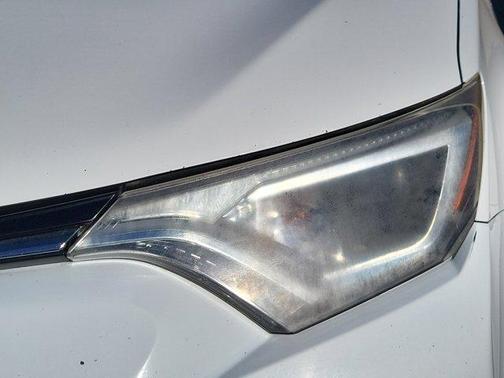2018 Toyota RAV4 Hybrid XLE