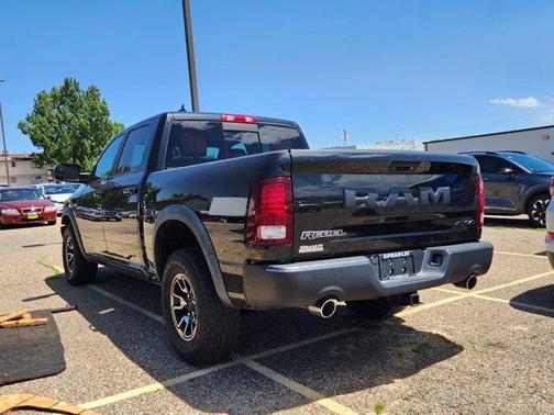 Brilliant Black Crystal Pearlcoat 2016 RAM 1500 Rebel