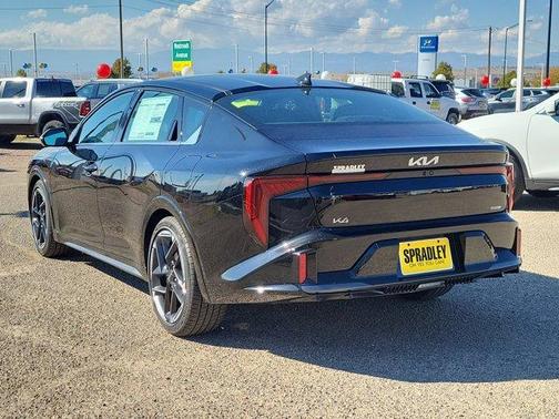 2025 Kia K4 GT-Line