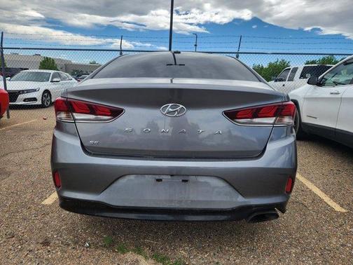 2018 Hyundai SONATA SE