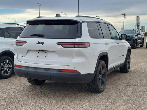 2023 Jeep Grand Cherokee L Laredo