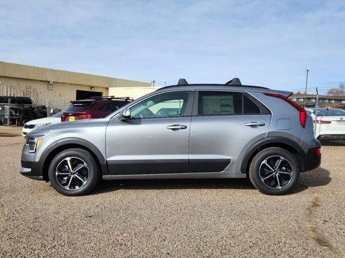 2025 Kia Niro EX