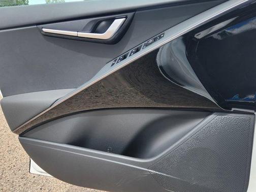 2025 Kia Niro EX