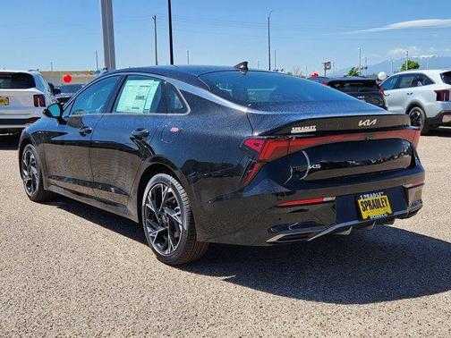 2025 Kia K5 GT-Line