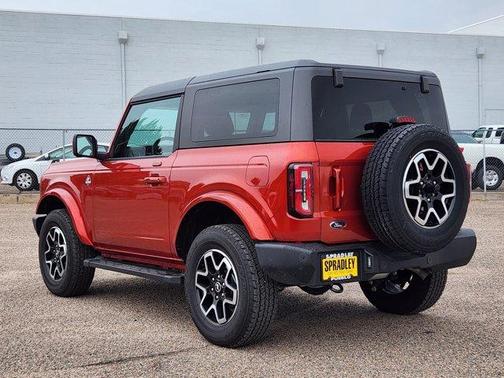 2023 Ford Bronco Outer Banks