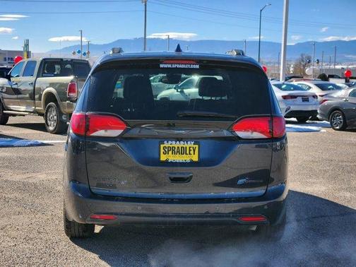 2020 Chrysler Pacifica Hybrid Limited