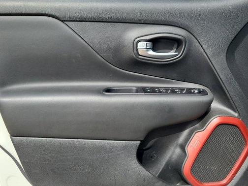 2021 Jeep Renegade Trailhawk