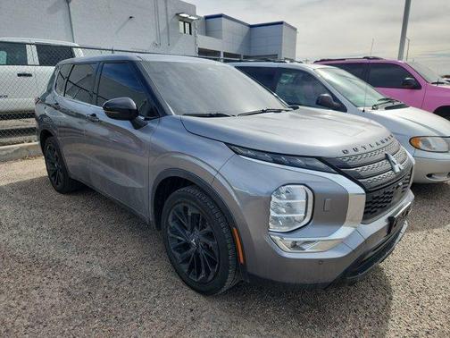 2022 Mitsubishi Outlander 
