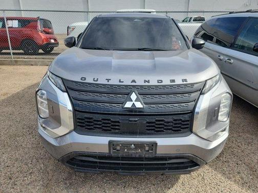 2022 Mitsubishi Outlander 