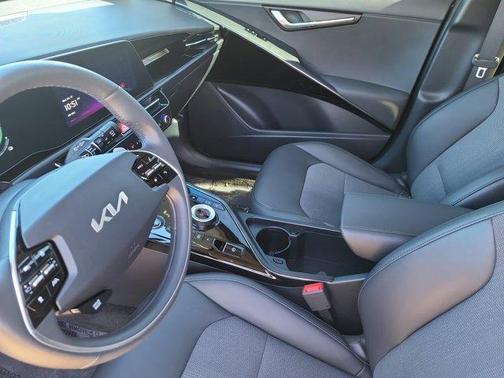 2024 Kia Niro Plug-In Hybrid EX