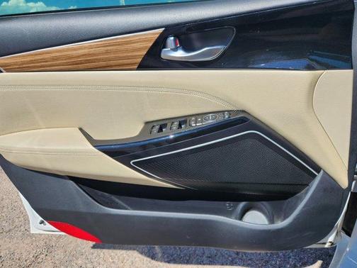 2019 Kia Cadenza Premium