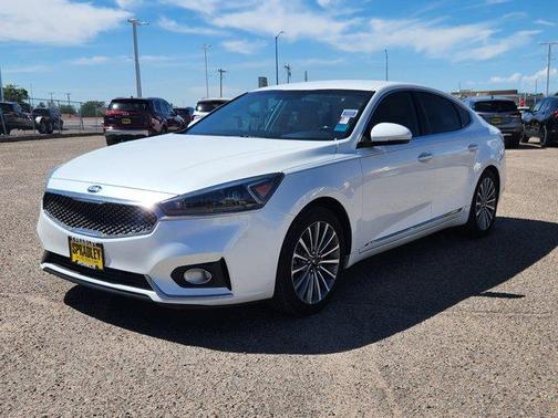 2019 Kia Cadenza Premium
