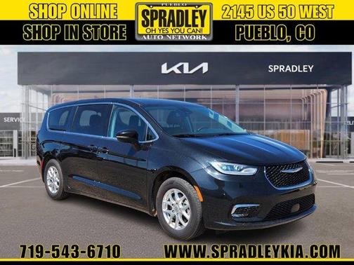 2023 Chrysler Pacifica Touring-L