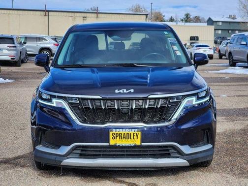 2023 Kia Carnival LX