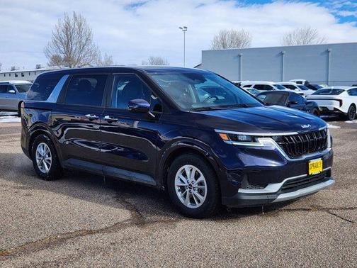 2023 Kia Carnival LX