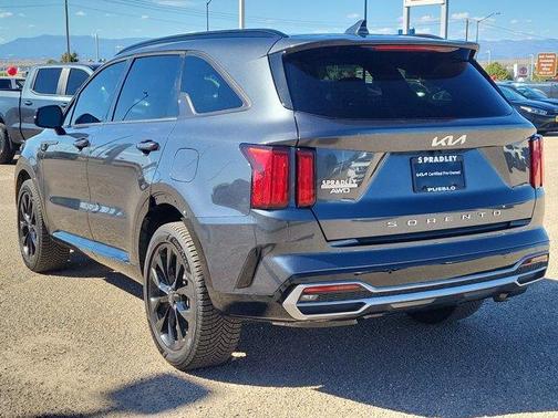 2022 Kia Sorento SX
