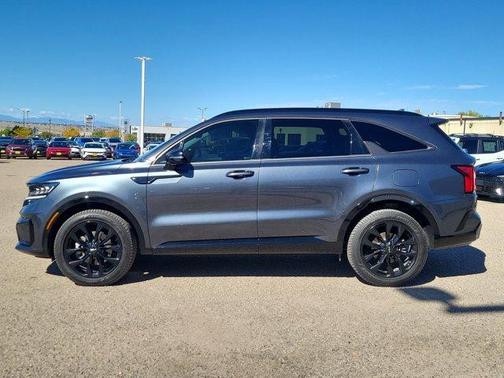 2022 Kia Sorento SX