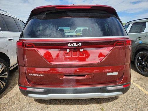 2024 Kia Carnival LX