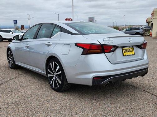 2022 Nissan Altima 2.5 SR