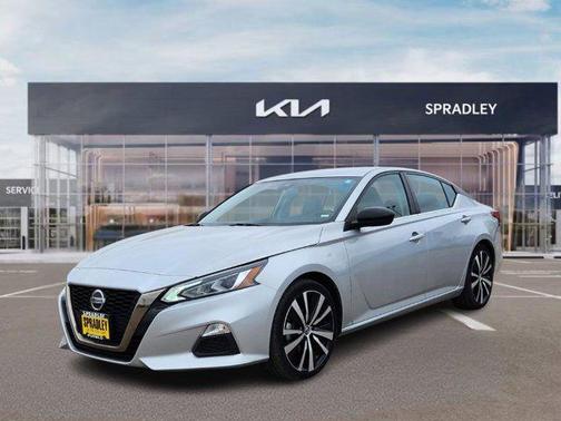 2022 Nissan Altima 2.5 SR