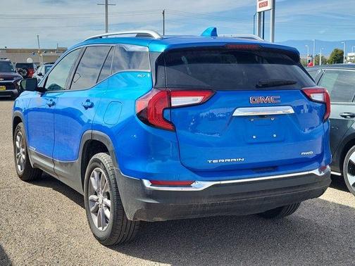 2024 GMC Terrain SLT
