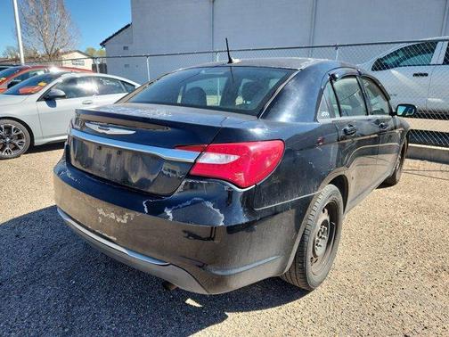 2012 Chrysler 200 LX