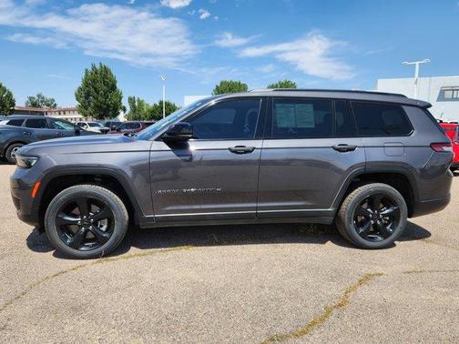 2022 Jeep Grand Cherokee L Laredo