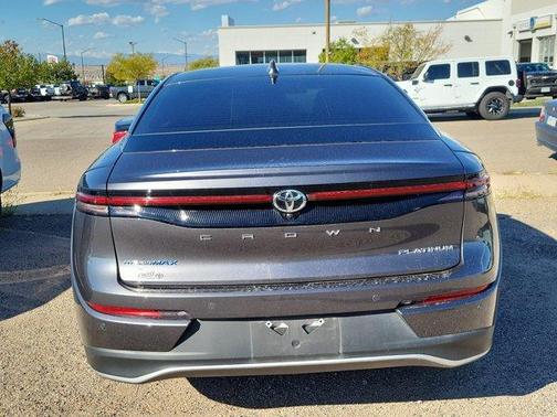 2023 Toyota Crown Platinum
