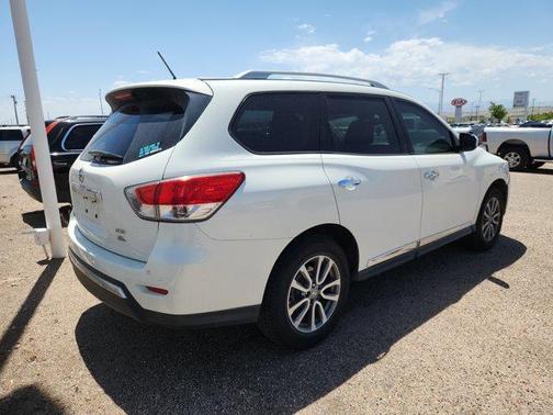 Moonlight White 2014 Nissan Pathfinder SL