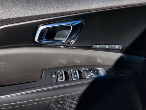 2025 Kia Carnival Hybrid SX