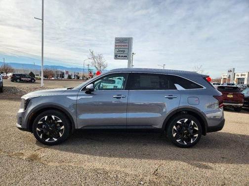 2025 Kia Sorento SX