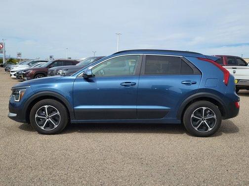 2025 Kia Niro EX