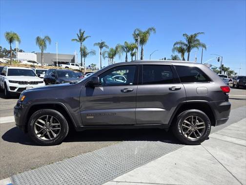 2017 Jeep Grand Cherokee Laredo