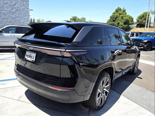 2025 Jeep Wagoneer S Limited