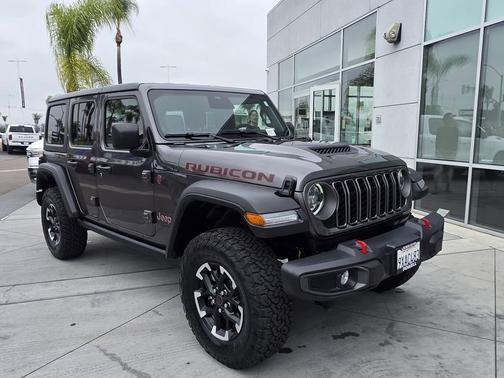 Granite Crystal Metallic Clearcoat 2026 Jeep Wrangler Rubicon