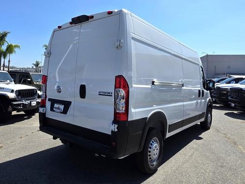 2026 RAM ProMaster 2500 Tradesman