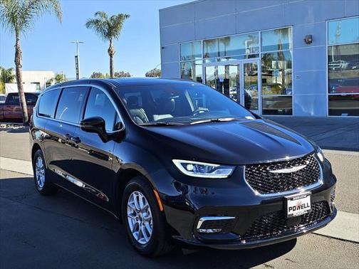2025 Chrysler Pacifica L