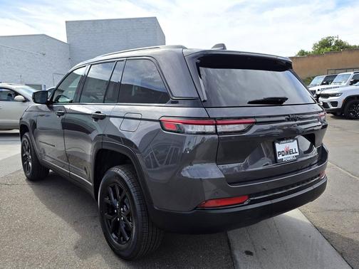 2025 Jeep Grand Cherokee Altitude
