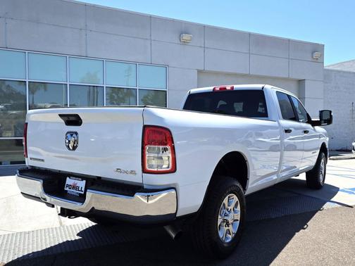 Bright White Clearcoat 2023 RAM 2500 Big Horn Crew Cab 4x4 8' Box