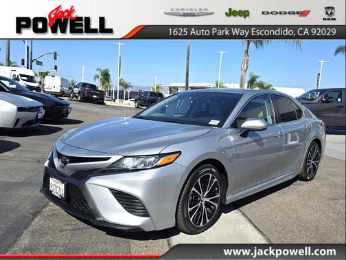 2018 Toyota Camry SE