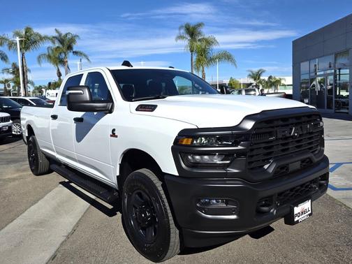 2026 RAM 3500 Tradesman Crew Cab 4x4 8' Box