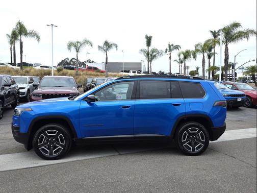 Hydro Blue Pearlcoat 2026 Jeep Cherokee Limited