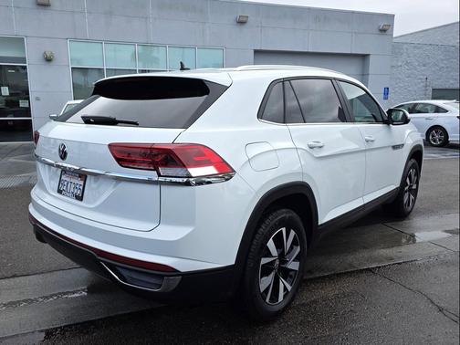 2023 Volkswagen Atlas Cross Sport 2.0T SE