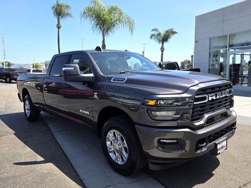 2025 RAM 2500 Big Horn Crew Cab 4x2 8' Box