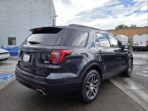 2017 Ford Explorer sport