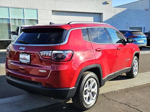 2025 Jeep Compass Latitude