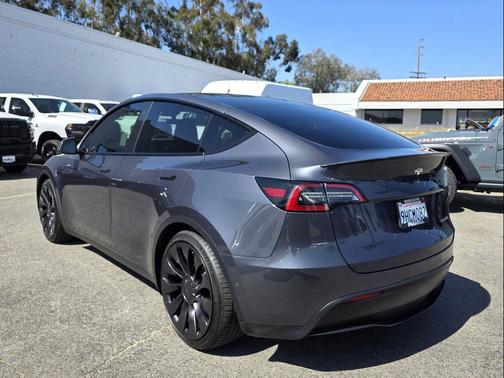 2022 Tesla Model Y Performance Dual Motor All-Wheel Drive