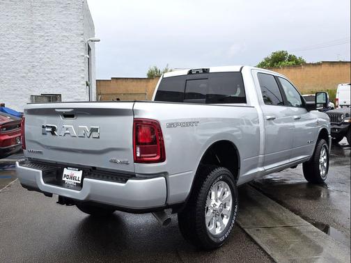2026 RAM 2500 Laramie Crew Cab 4x4 6'4' Box